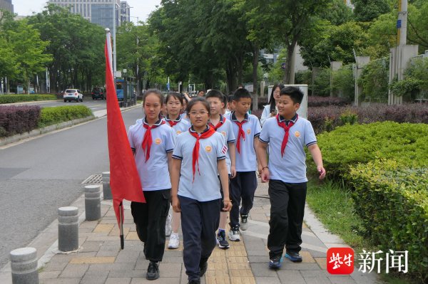 J9九游会他讲谈：“咱们一方面给小学生科普水中动植物的学问-九游会(中国区)集团官方网站